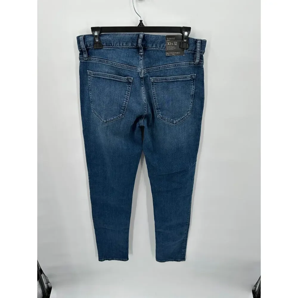 BANANA REPUBLIC NWT Men's Slim Jean in Medium Wash // 30x32